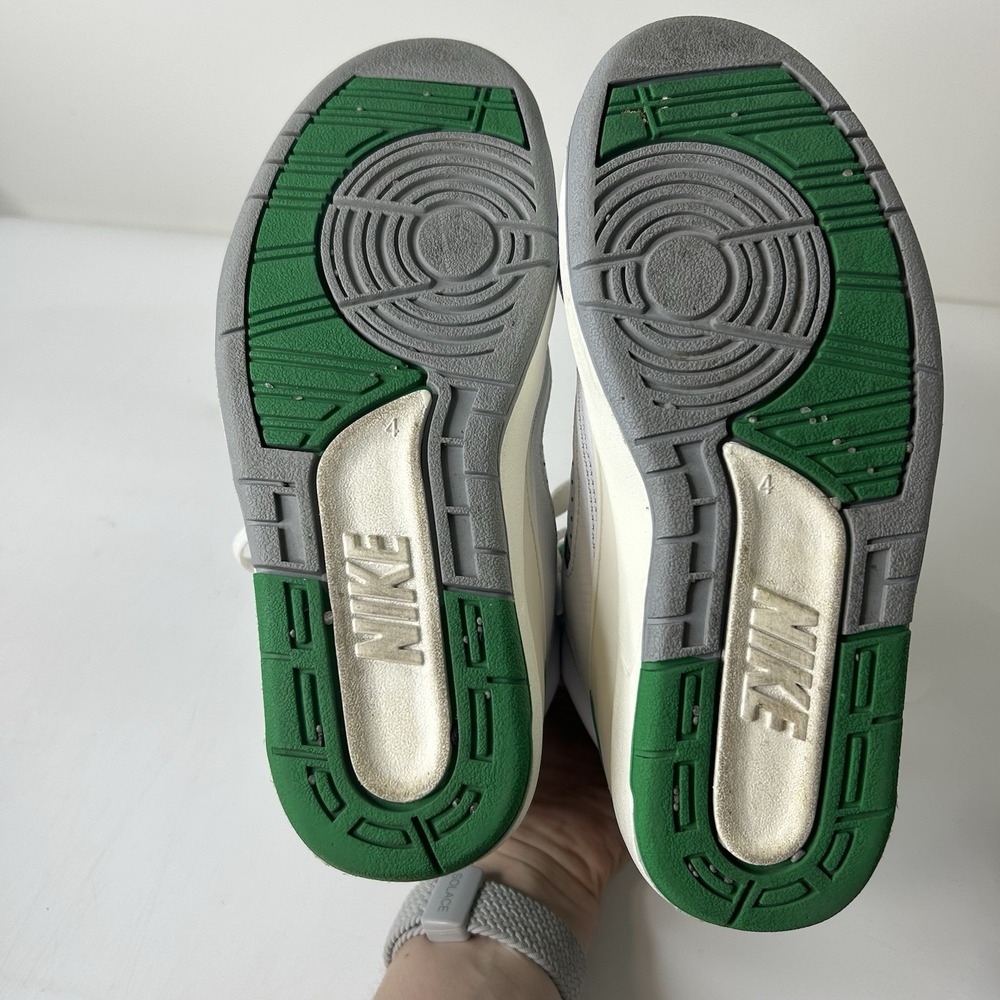 Nike Air Jordan 2 Retro 4Y White Lucky Green Sail DQ8562 103 Boys Youth Sneaker - Picture 6 of 7